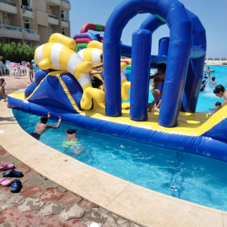 اوبيستكال علي المياه  سعر المركب الواحد تستخدم في حفلات اعياد الميلاد وحفلات الفن داي متوفر اكبر تشكيله من العاب النفخ المائيه هابي كرنفال لتنظيم الحفلات