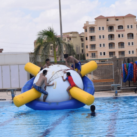 النحله علي المياه  سعر المركب الواحد تستخدم في حفلات اعياد الميلاد وحفلات الفن داي متوفر اكبر تشكيله من العاب النفخ المائيه هابي كرنفال لتنظيم الحفلات