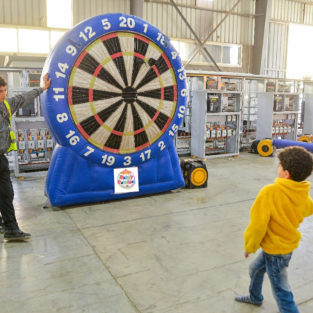 دارتس مناسبه جدا لحفلات اعياد الميلاد وحفلات الاطفال والفن داي شركه هابي كرنفال لتنظيم الحفلات بتوفر جميع العاب النفخ ومتوفر العاب نفخ لحفلات الشركات الترفيهيه