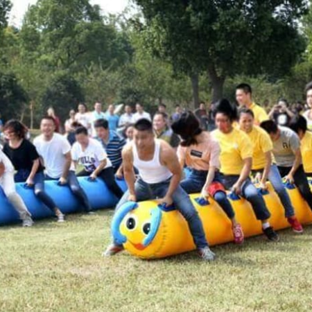 توربيدو ريس مناسبه لحفلات الفن داي وحفلات الشركات واعياد الميلاد والفن داي شركه هابي كرنفال لتنظيم الحفلات بتوفر جميع العاب النفخ ومتوفر العاب نفخ لحفلات الشركات الترفيهيه