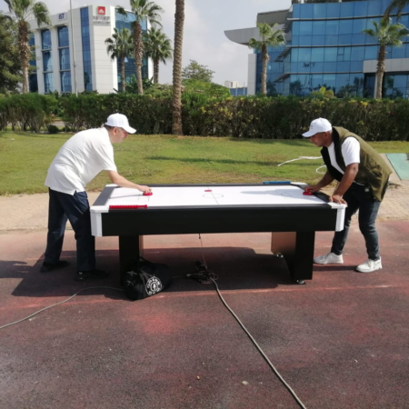 ايرهوكي مناسبه لحفلات الفن داي وحفلات الشركات واعياد الميلاد والفن داي شركه هابي كرنفال لتنظيم الحفلات بتوفر جميع العاب النفخ ومتوفر العاب نفخ لحفلات الشركات الترفيهيه